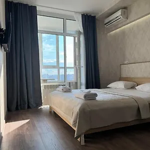 https://solo-apartment-virmenska.hotels-of-kiev.com